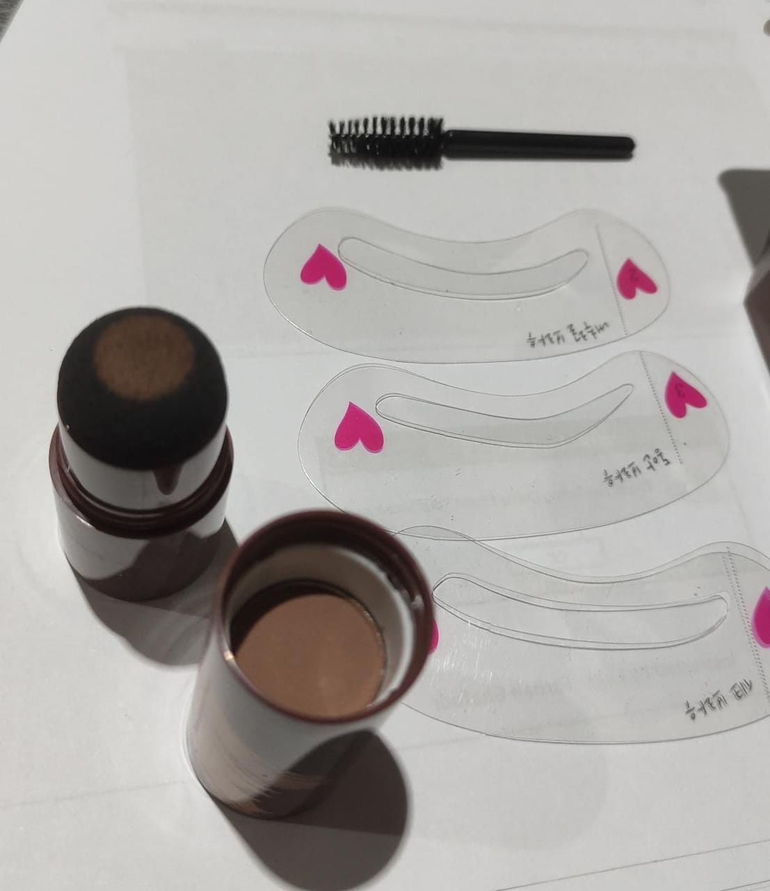 A Trio of Shades in our Eyebrow Hairline Stamp Pack ( light Brown , dark brown & black ) - Image 3