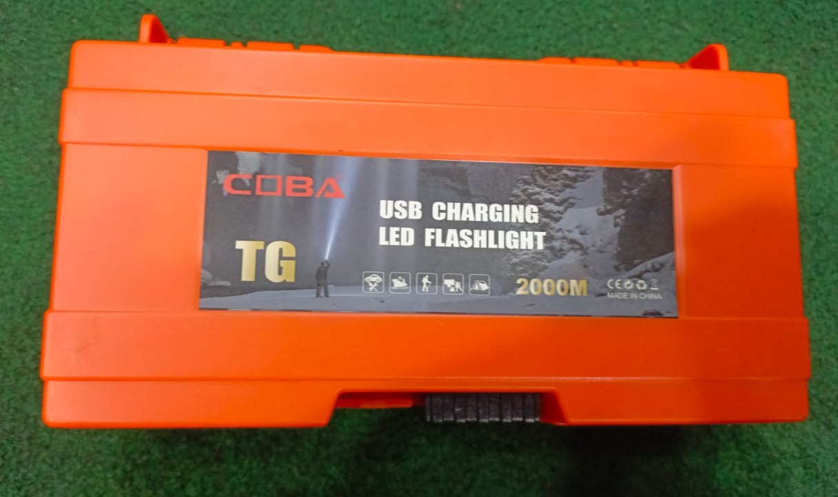 Portable LED flashlight, 3 light intensity modes, USB, - Image 9