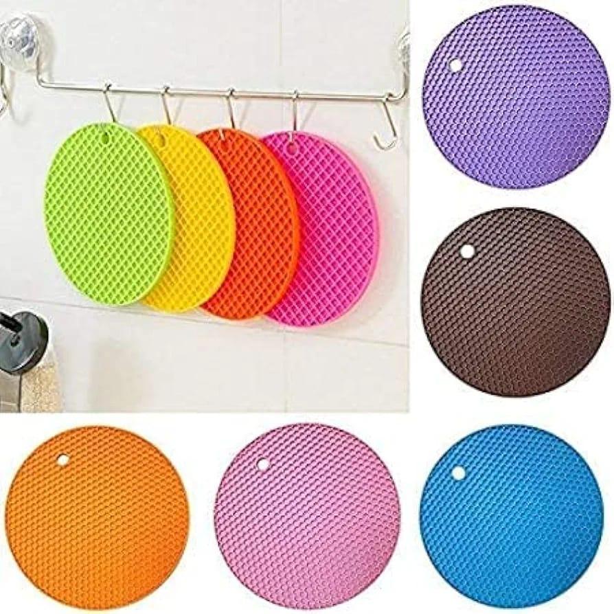 Multifunction Original Heat Resistant Silicone Mat Nonslip Pads Pot Holder Table Place mat (random color) - Image 3