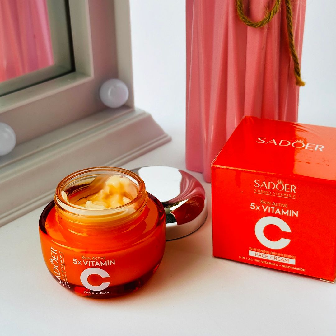 Sadoer 5x Vitamin C Skin Active whitening Cream | Vitamin C Hydrating Face Cream - Glowing & Repairing Moisturizer for Fine Lines, Wrinkles & Uneven Skin Tone | Whitening Cream - Image 5