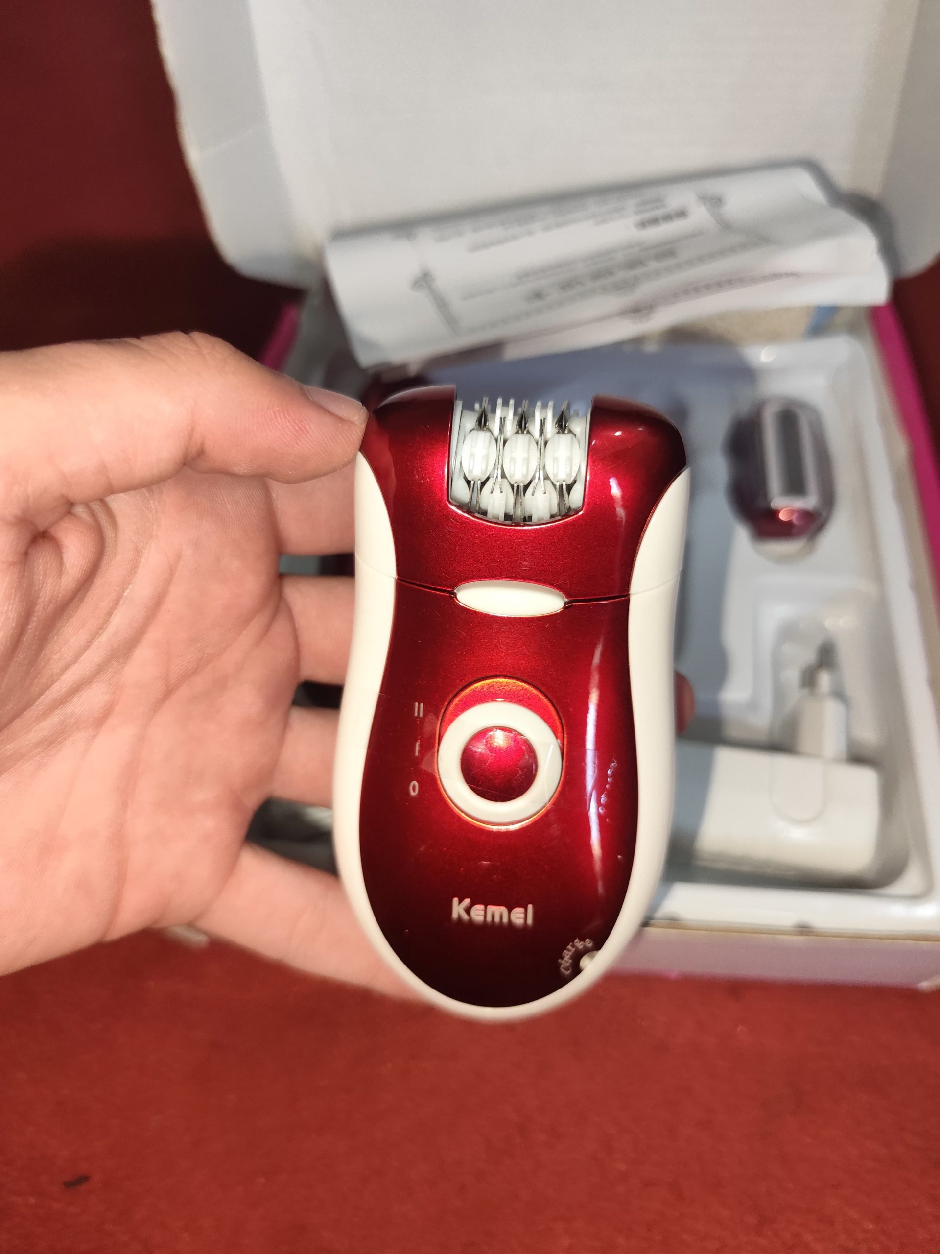 Kemei KM-3068 - Rechargeable 3-in-1 Epilator Hair Removal Device for Women - Electric Shaver & Trimmer Set with Multiple Heads, Smooth Skin Care Tool for Face, Arms, Legs & Sensitive Areas - Image 3