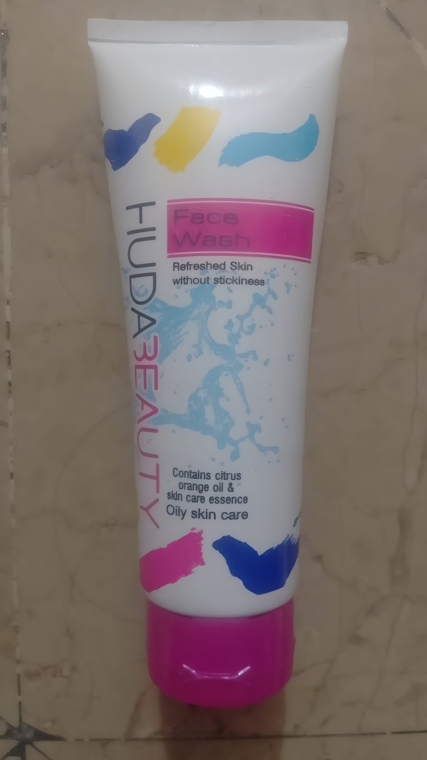 Huda Beauty Face Wash 100ml - Gentle Liquid Cleanser for Oily Skin, Deep Cleansing & Refreshing Daily Skincare Formula - Image 8