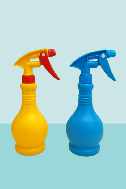 Water Spray Bottle Large for watering plants and ironing cloths Refillable Plastic Spray Bottle, (random color) - Image 8