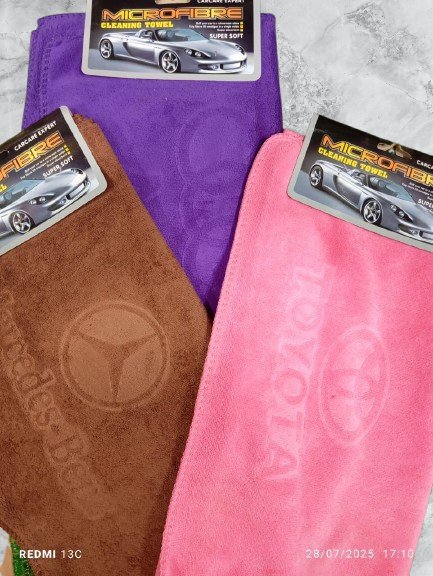 Premium Microfiber Car Cleaning Towel - Super Soft & Scratch-Free - Car Cleaning Towel - Image 3