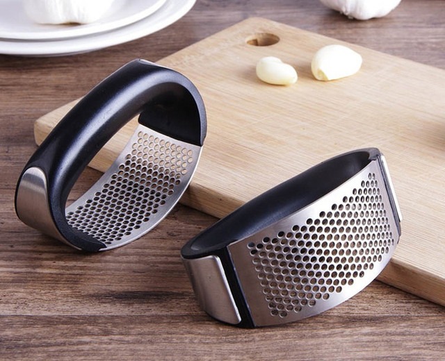 Stainless Steel Garlic Press Rocker with Handle - Image 2